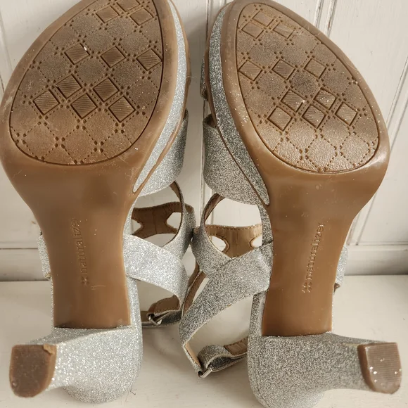 Naturalizer Silver Glitter Strappy Block Heels - Picture 6 of 6